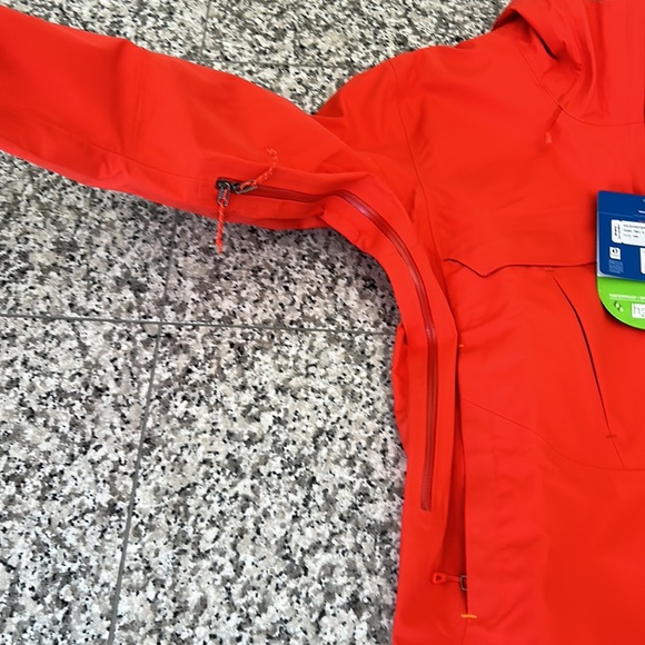 NWT Patagonia Mens Exosphere Jacket - Picture 3 of 12